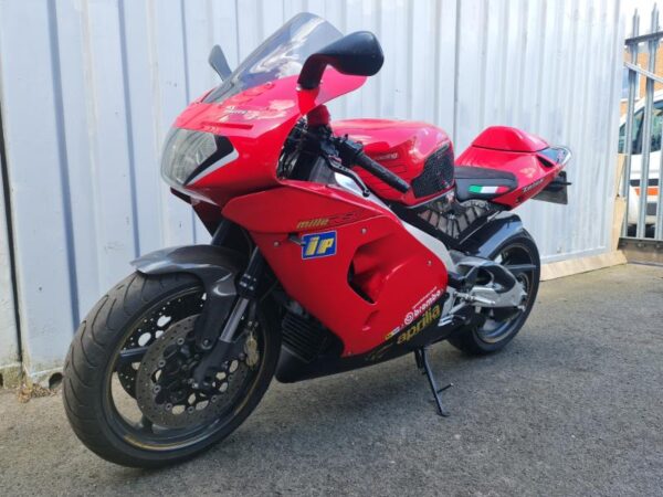 Aprilia RSV1000 Mille '2000' - Image 15