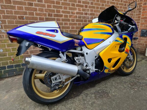 Suzuki GSXR600 Y SRAD '2000 model' Only 14220 Miles - Image 3