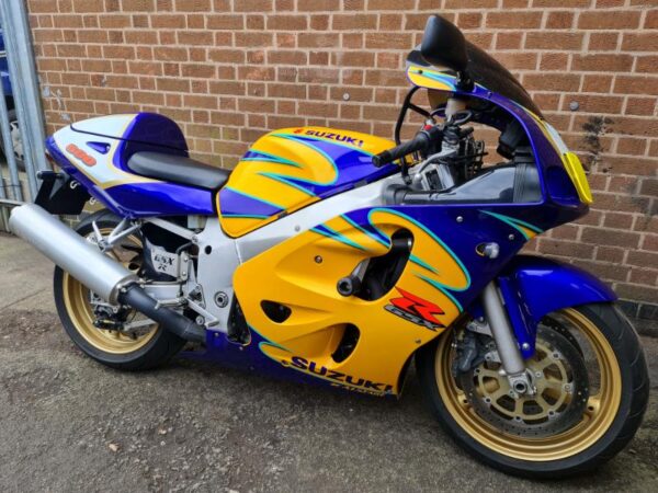 Suzuki GSXR600 Y SRAD '2000 model' Only 14220 Miles - Image 4