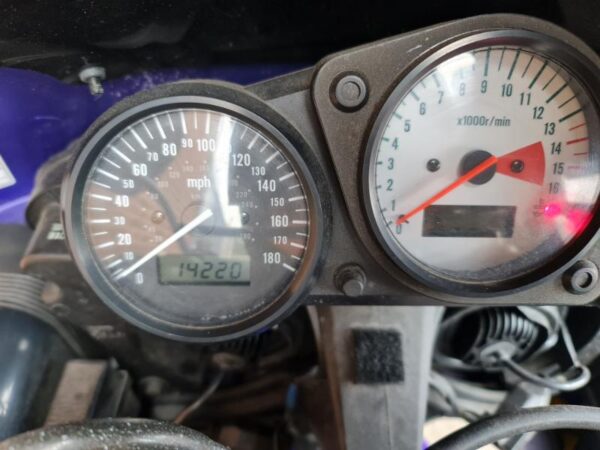 Suzuki GSXR600 Y SRAD '2000 model' Only 14220 Miles - Image 7