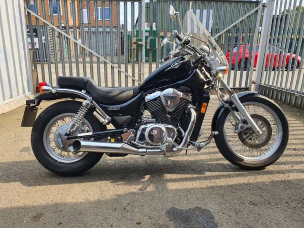Suzuki VS800 S50 Boulevard (Like the VL800 Intruder) - Image 2