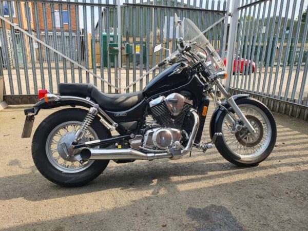 Suzuki VS800 S50 Boulevard (Like the VL800 Intruder) - Image 3