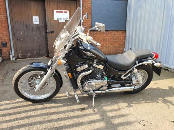 Suzuki VS800 S50 Boulevard (Like the VL800 Intruder) - Image 17