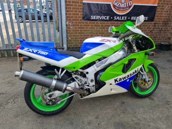 Kawasaki ZXR750 J1 '1991' - Image 4