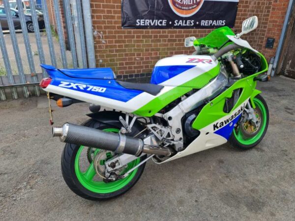 Kawasaki ZXR750 J1 '1991' - Image 5