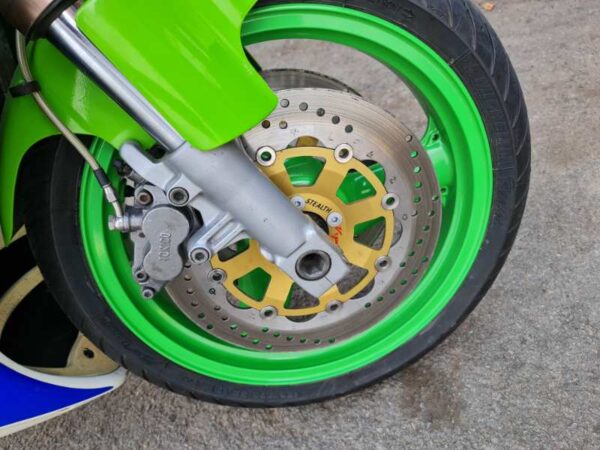 Kawasaki ZXR750 J1 '1991' - Image 32