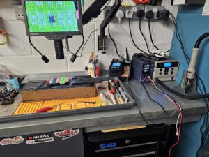 Honda CBF1000 ECU EEPROM immobiliser data extraction at Gizmoto workshop
